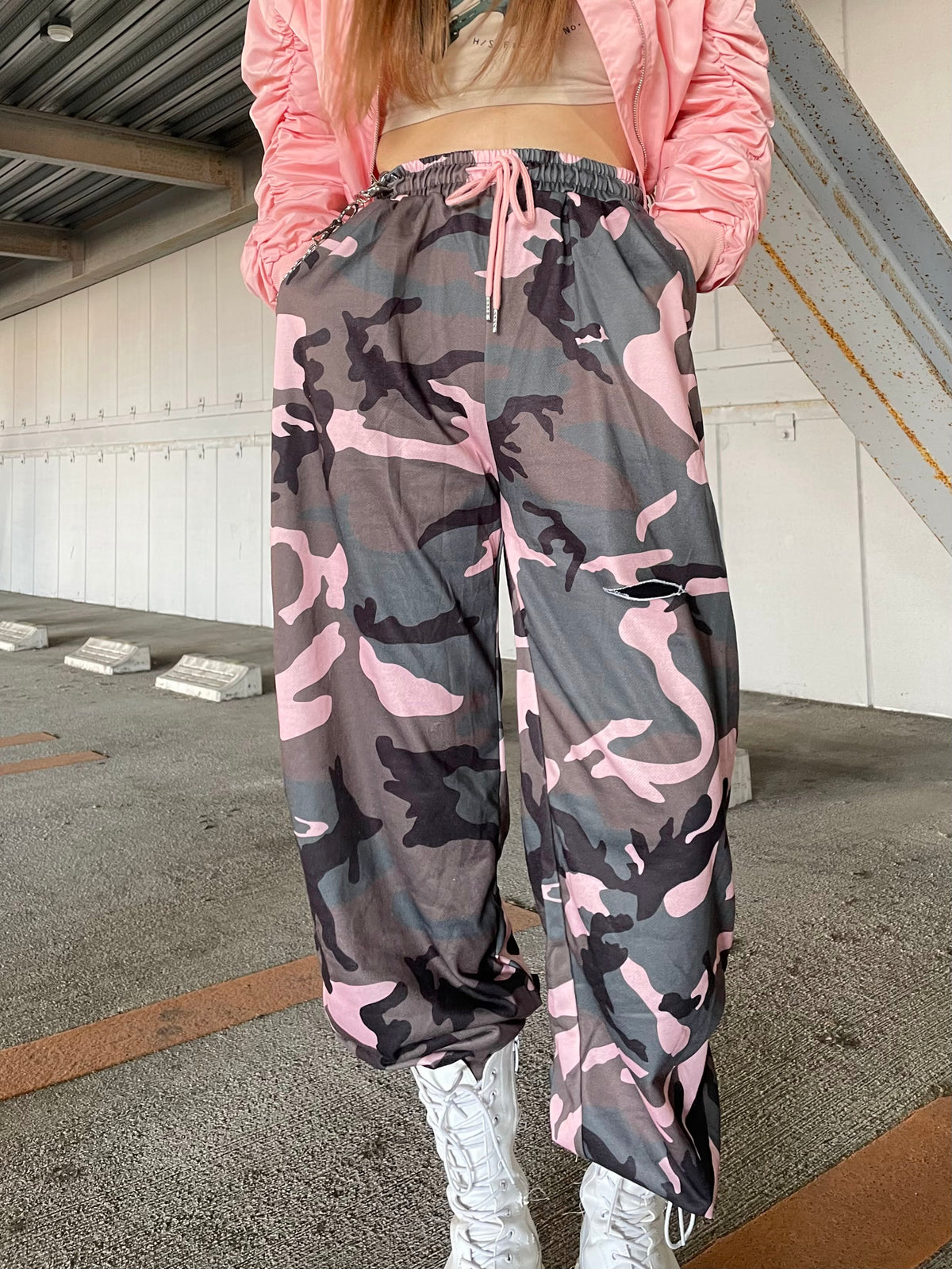 カモフラピンクパンツ DPB39055 – CRAMMY
